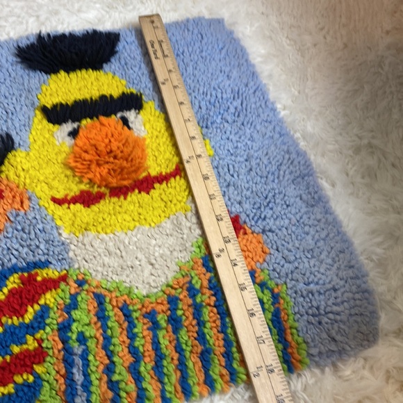 Vintage Bert and Ernie Latch Hook Rug-Sesame Street - Picture 6 of 7
